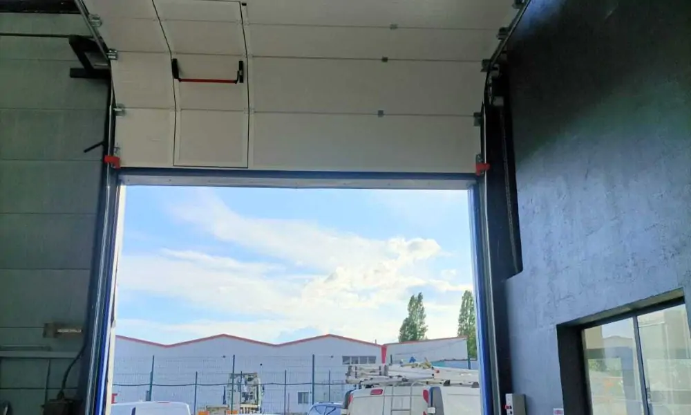 reparation-porte-sectionnelle-a-ville-d-avray