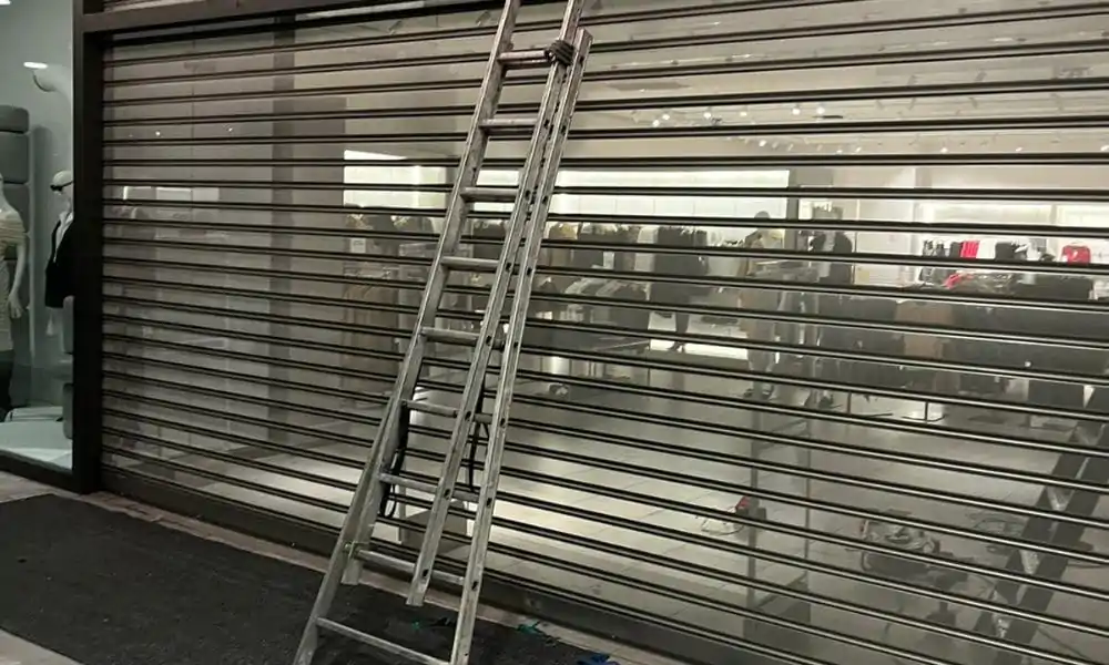 dépannage rideau métallique Fosses